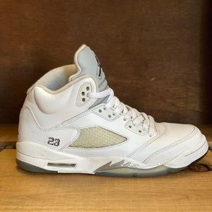 Jordan 5 retro Metallic White Size 6.5Y